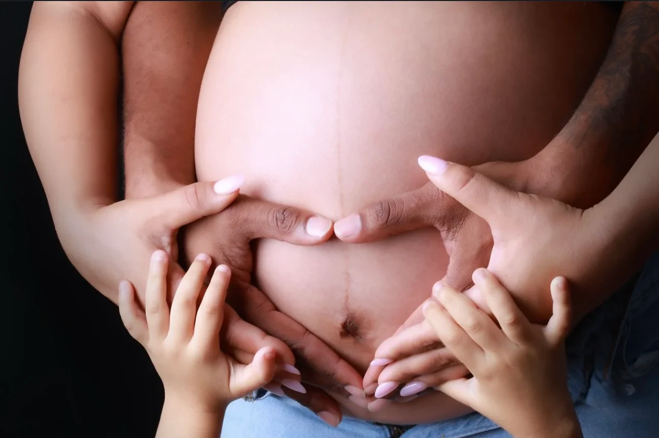 Fotografía de maternidad de la colección de Angel Photography Miami.